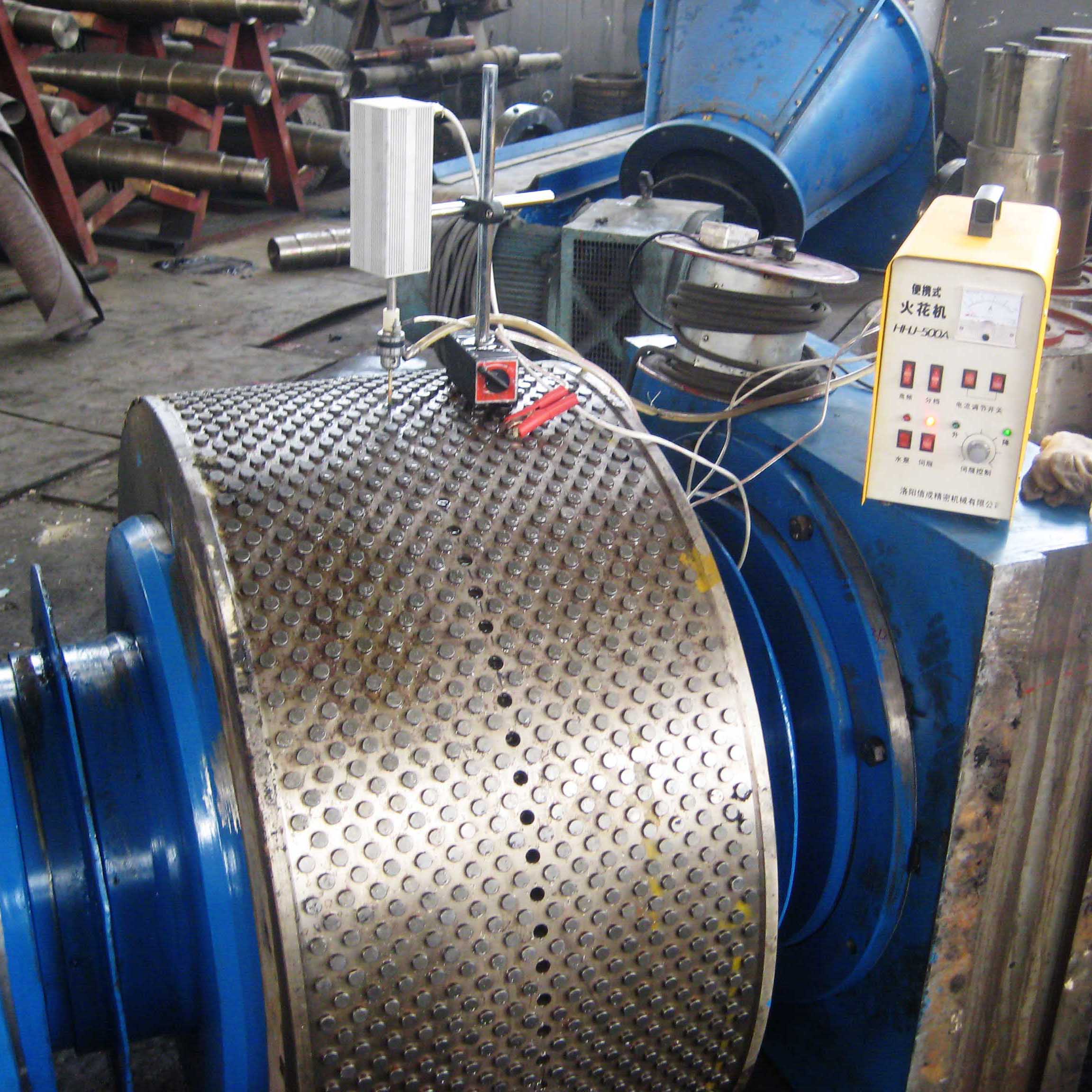 火花機(jī)現(xiàn)場加工實(shí)例