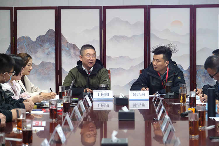 【整理】泗水機(jī)床附件行業(yè)協(xié)會(huì)來(lái)訪照片L1020褚少青 (27).jpg